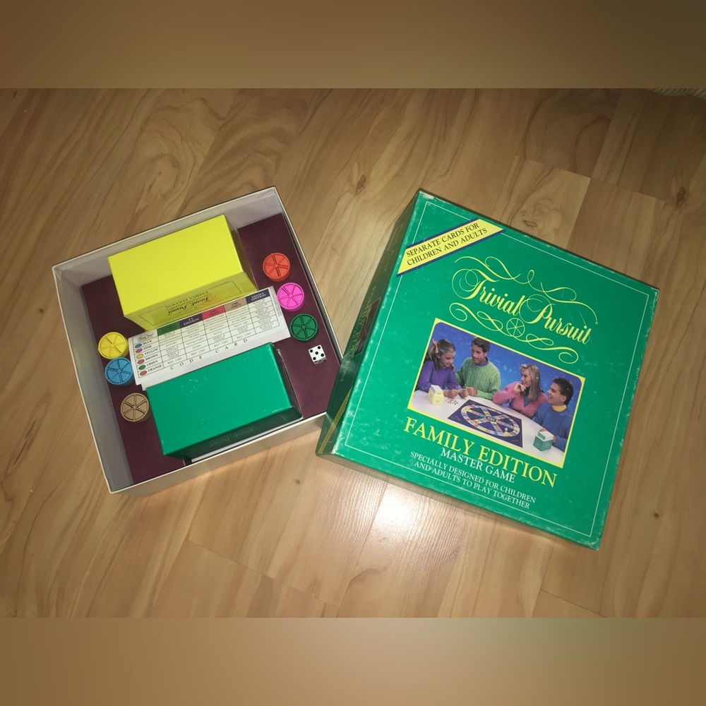 Vintage Complete Game Set of Trivial Pursuit Family Edition Master Game